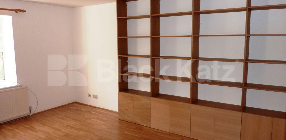 			NEW INSTRUCTION!, 2 Bedroom, 1 bath, 1 reception Flat			 Weavers Way, CAMDEN